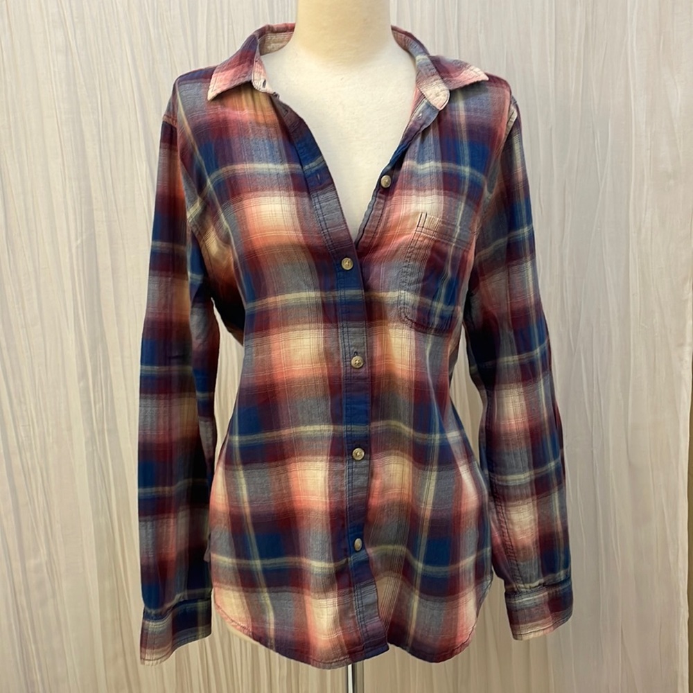 American Eagle Outfitters Boyfriend Fit long sleeve button- down shirt. …